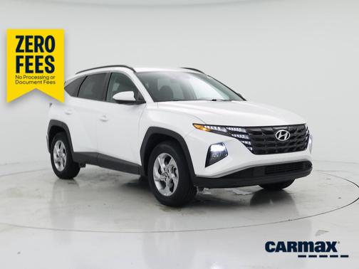 White 2024 Hyundai TUCSON SEL