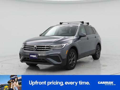 Gray 2022 Volkswagen Tiguan SE