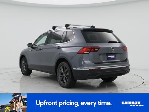 Gray 2022 Volkswagen Tiguan SE