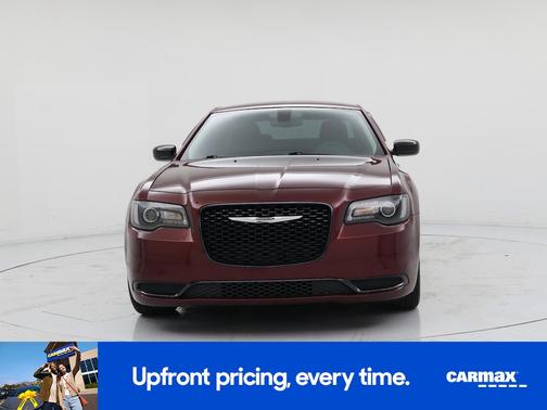 2019 Chrysler 300 Touring