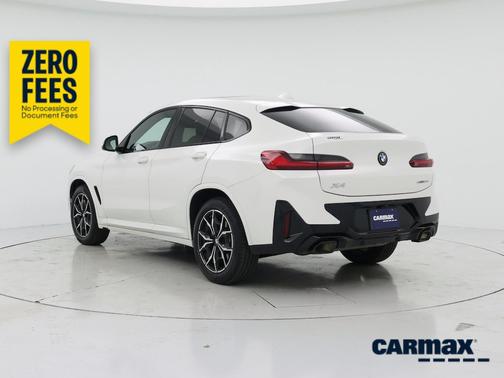 White 2023 BMW X4 XDrive30i