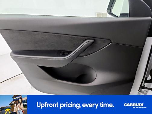 White 2022 Tesla Model Y Performance