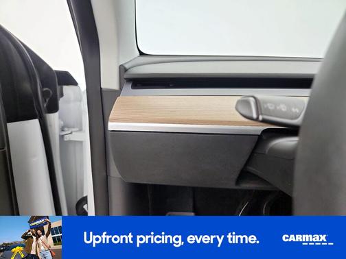 White 2022 Tesla Model Y Performance