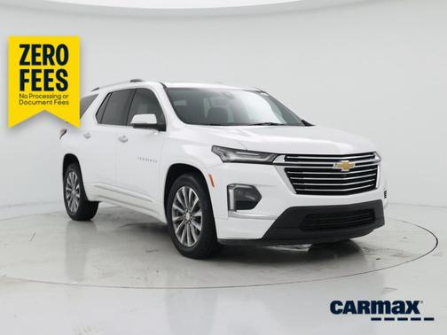 White 2023 Chevrolet Traverse Premier