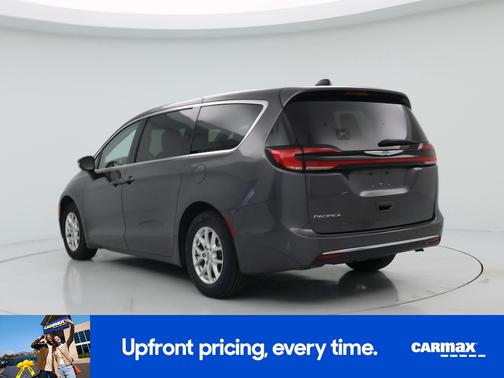 Gray 2023 Chrysler Pacifica Touring L