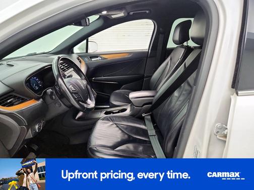 White 2019 Lincoln MKC Select