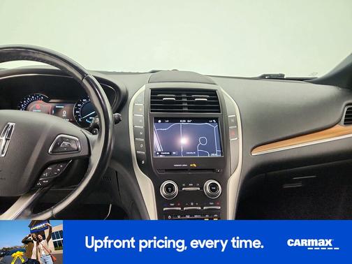 White 2019 Lincoln MKC Select