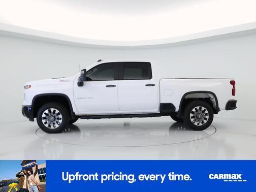 White 2025 Chevrolet Silverado 2500 Custom