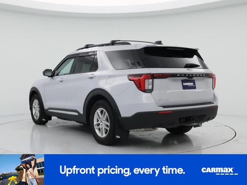 White 2025 Ford Explorer Active