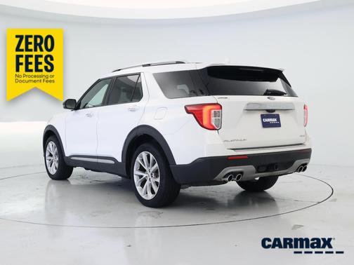 White 2021 Ford Explorer Platinum