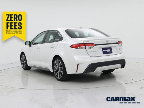White 2022 Toyota Corolla SE
