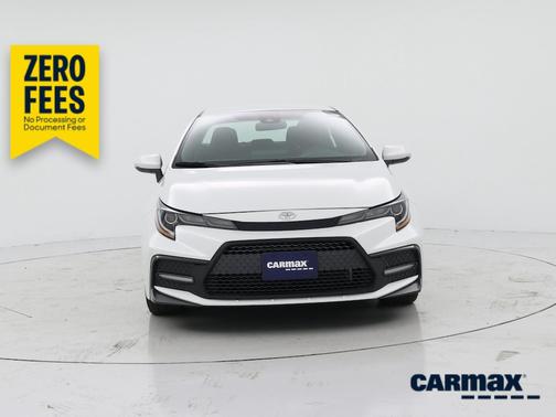 White 2022 Toyota Corolla SE