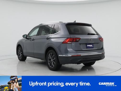 Gray 2022 Volkswagen Tiguan SE