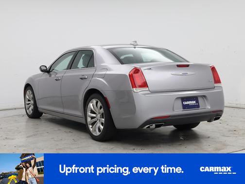 2018 Chrysler 300 Touring L