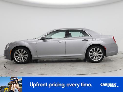 2018 Chrysler 300 Touring L