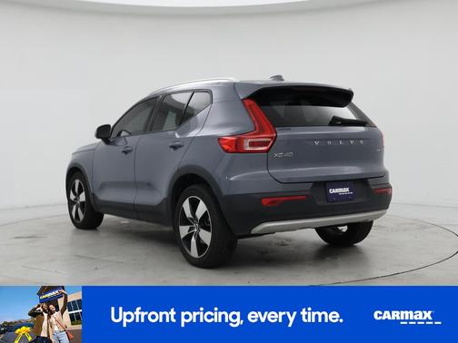 2020 Volvo XC40 T5 Momentum