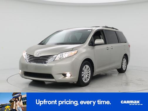 Gold 2017 Toyota Sienna XLE