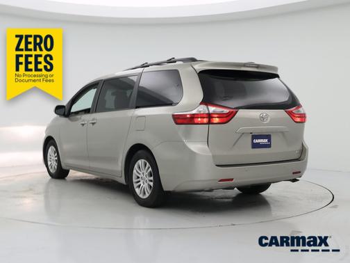 Gold 2017 Toyota Sienna XLE