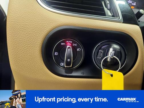 2018 Porsche Macan Sport Edition