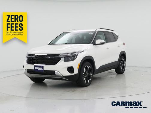 White 2024 Kia Seltos EX