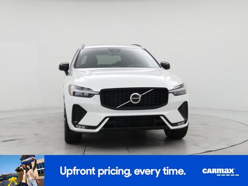 2023 Volvo XC60 B5 Plus Dark Theme