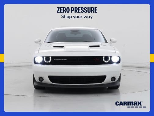 White 2015 Dodge Challenger R/T Scat Pack