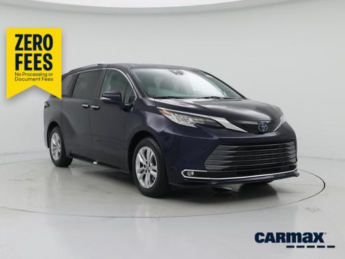 Blue 2022 Toyota Sienna Limited