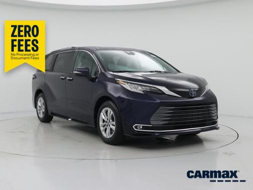 Blue 2022 Toyota Sienna Limited