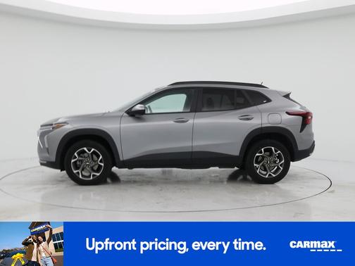 Gray 2025 Chevrolet Trax LT