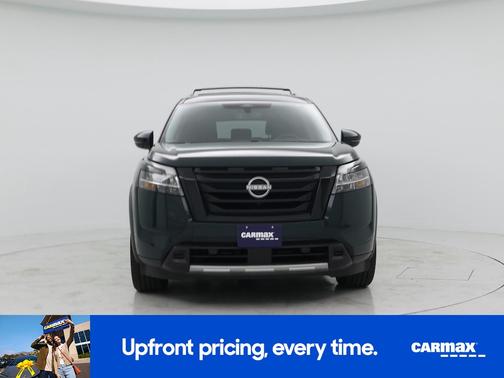 Green 2023 Nissan Pathfinder Platinum