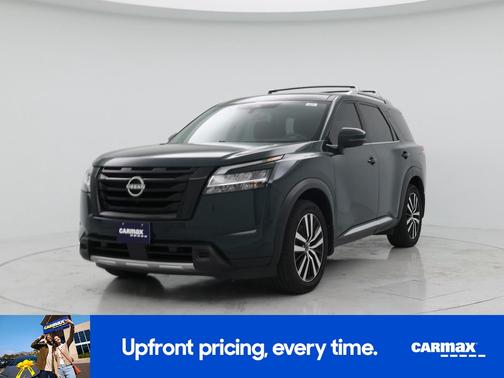 Green 2023 Nissan Pathfinder Platinum