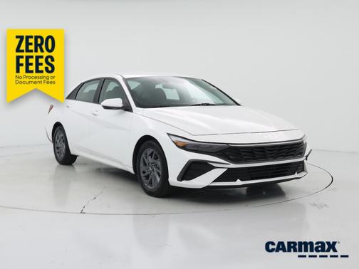 White 2024 Hyundai ELANTRA SEL