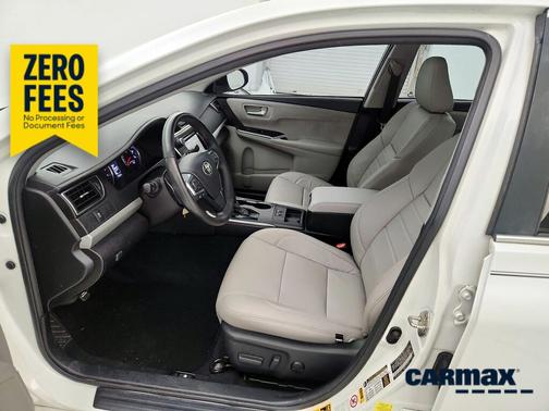White 2017 Toyota Camry XSE