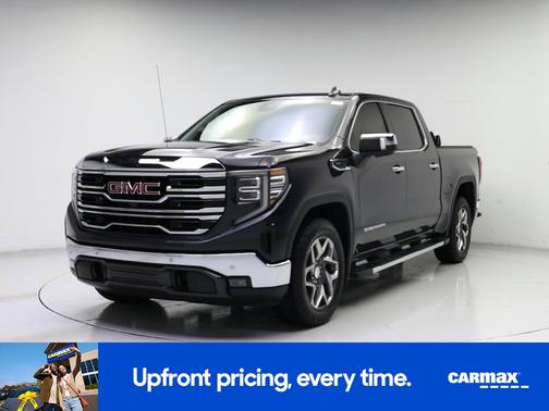 Black 2022 GMC Sierra 1500 SLT
