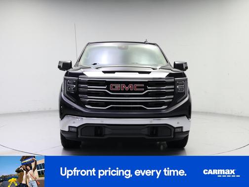 Black 2022 GMC Sierra 1500 SLT