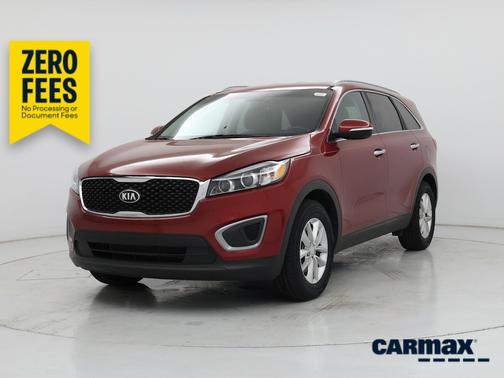 Red 2016 Kia Sorento LX