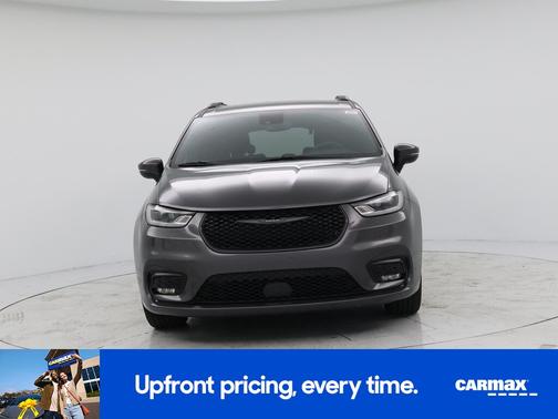 Gray 2023 Chrysler Pacifica Touring L