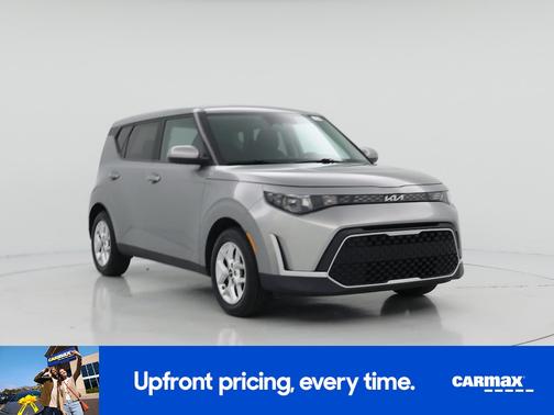 Gray 2023 Kia Soul LX