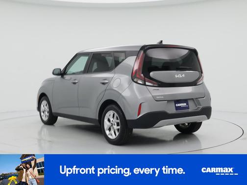 Gray 2023 Kia Soul LX