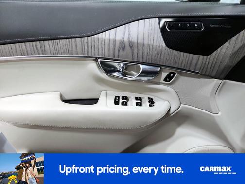 2023 Volvo XC90 Recharge Plug-In Hybrid T8 Ultimate Bright Theme