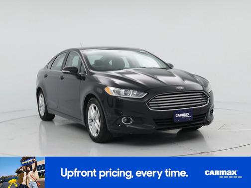 Black 2014 Ford Fusion SE