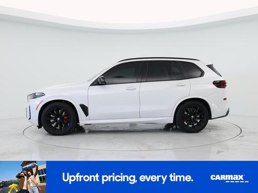 White 2024 BMW X5 M60