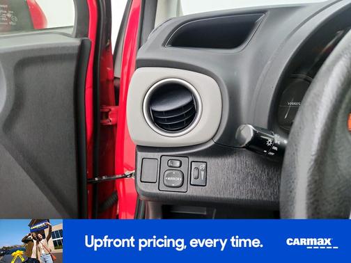 2014 Toyota Yaris LE