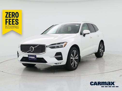White 2023 Volvo XC60 B5 Plus Bright Theme