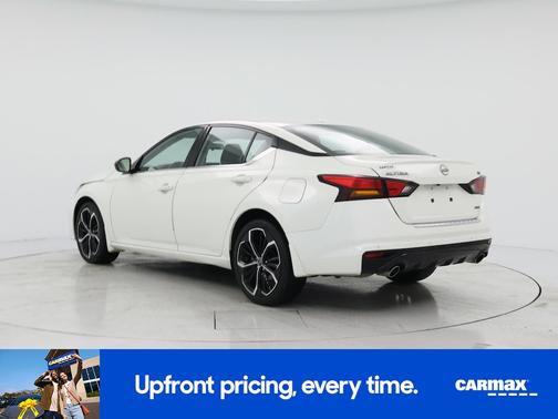 White 2023 Nissan Altima SR