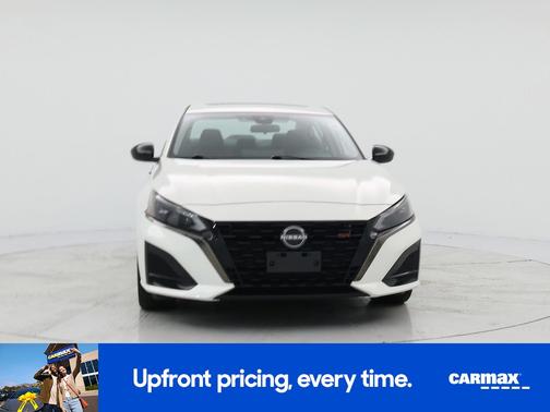 White 2023 Nissan Altima SR