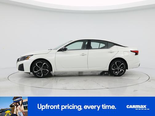 White 2023 Nissan Altima SR