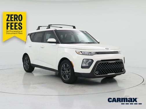 White 2021 Kia Soul EX