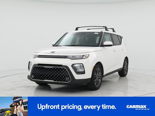 White 2021 Kia Soul EX