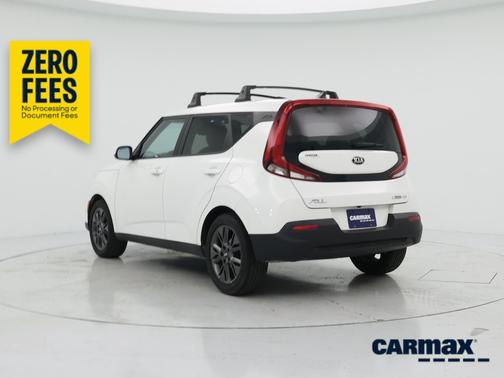 White 2021 Kia Soul EX